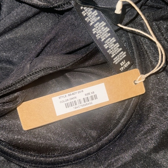 Skims long sleeve Bodysuit - Picture 3 of 3